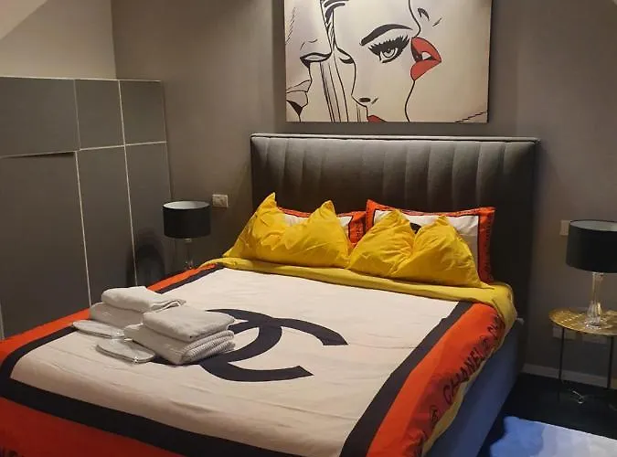 Διαμέρισμα Giulia's Coliseum *